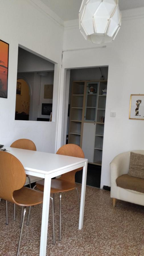 Trilocale Cecilia'S Studio Genoa Bagian luar foto